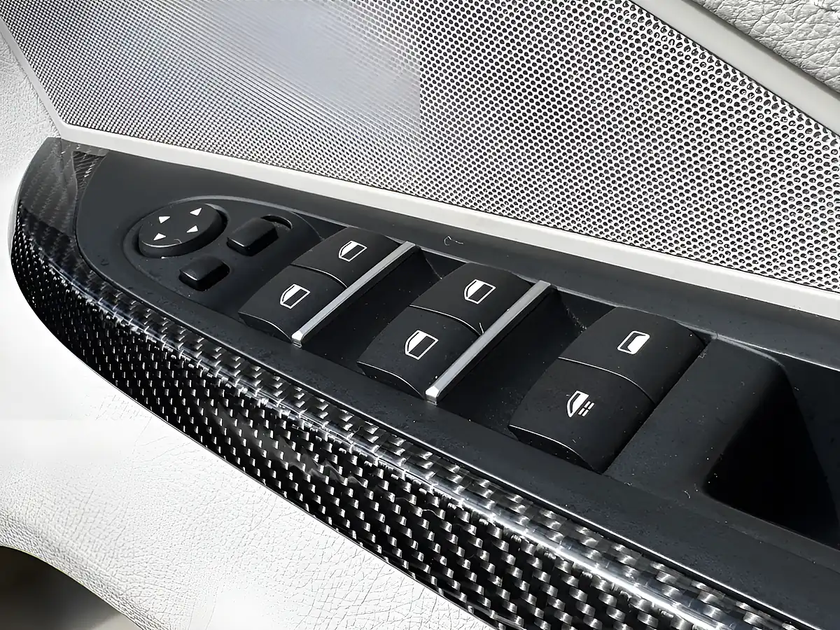 Used 2018 BMW 6 Series M Sport Black - Interior and Exterior details 14