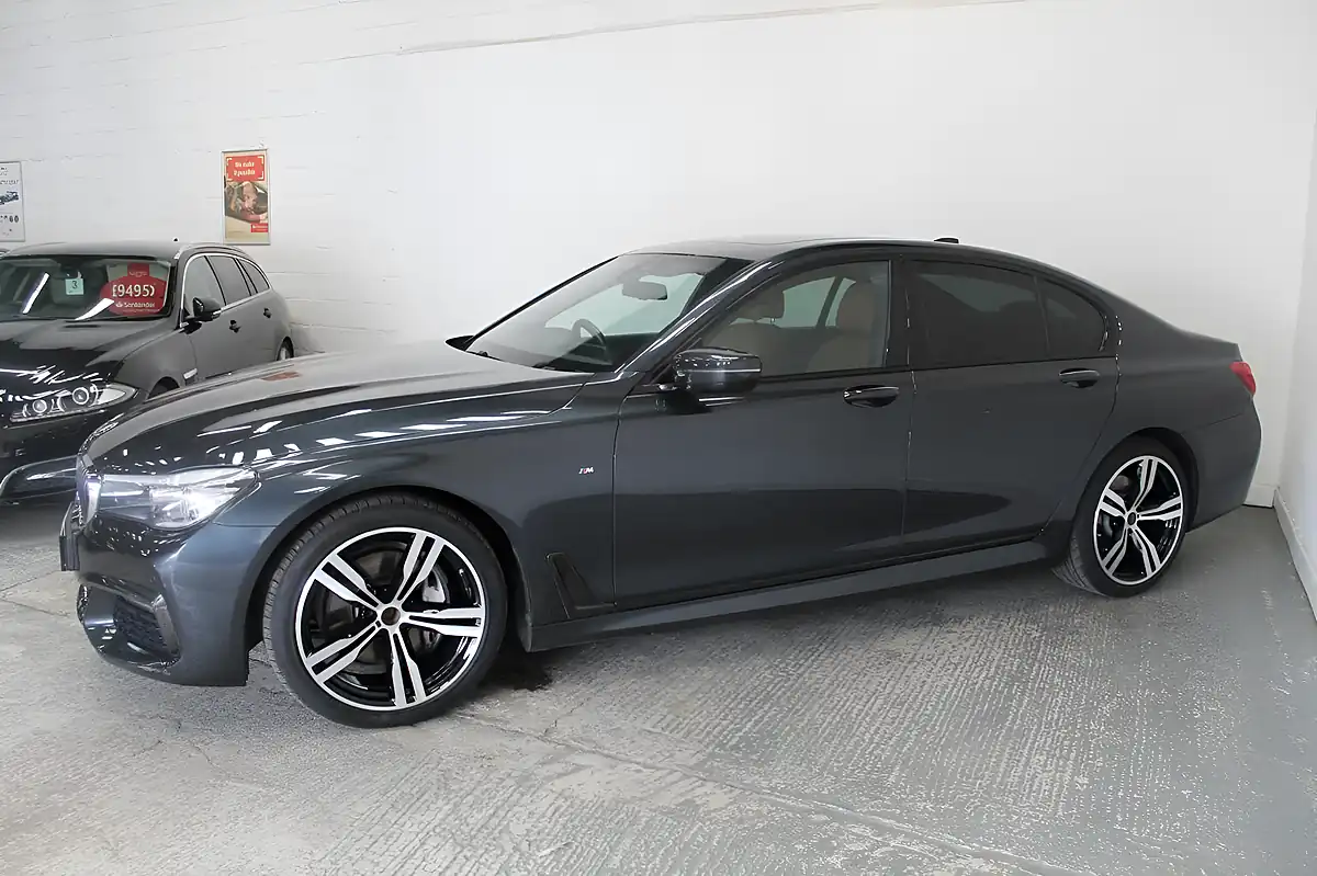 Used 2018 BMW 7 Series M Sport Grey - Interior and Exterior details 4