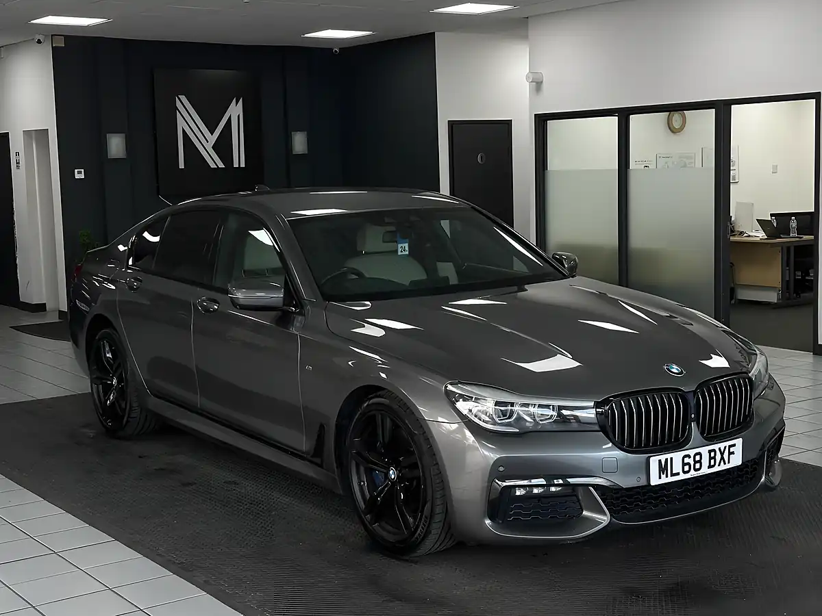 Used 2018 BMW 7 Series M Sport Grey - Interior and Exterior details 2