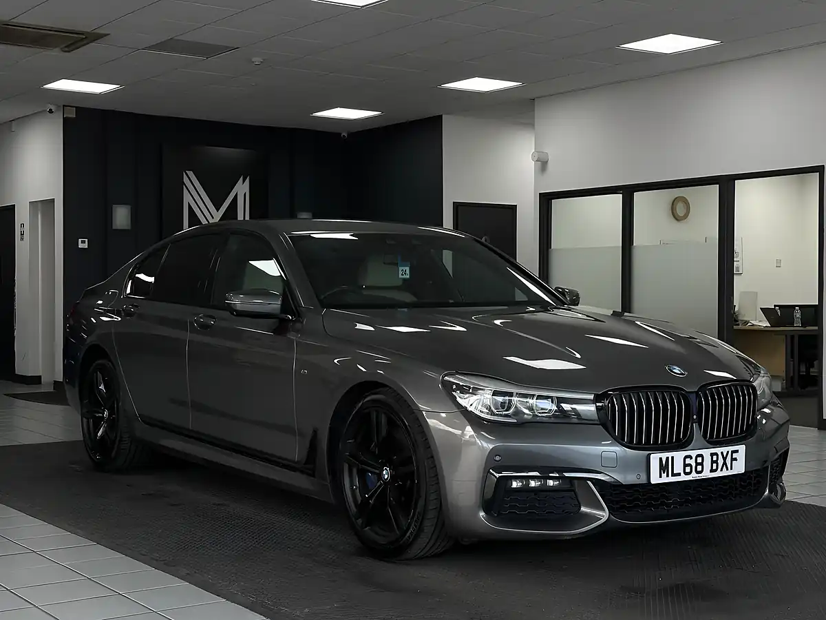 Used 2018 BMW 7 Series M Sport Grey - Interior and Exterior details 3