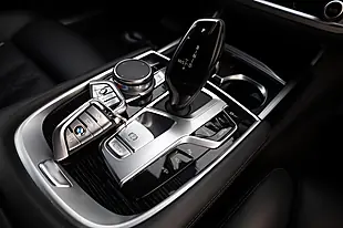 Used 2018 BMW 7 Series M Sport Silver - Interior and Exterior details 16