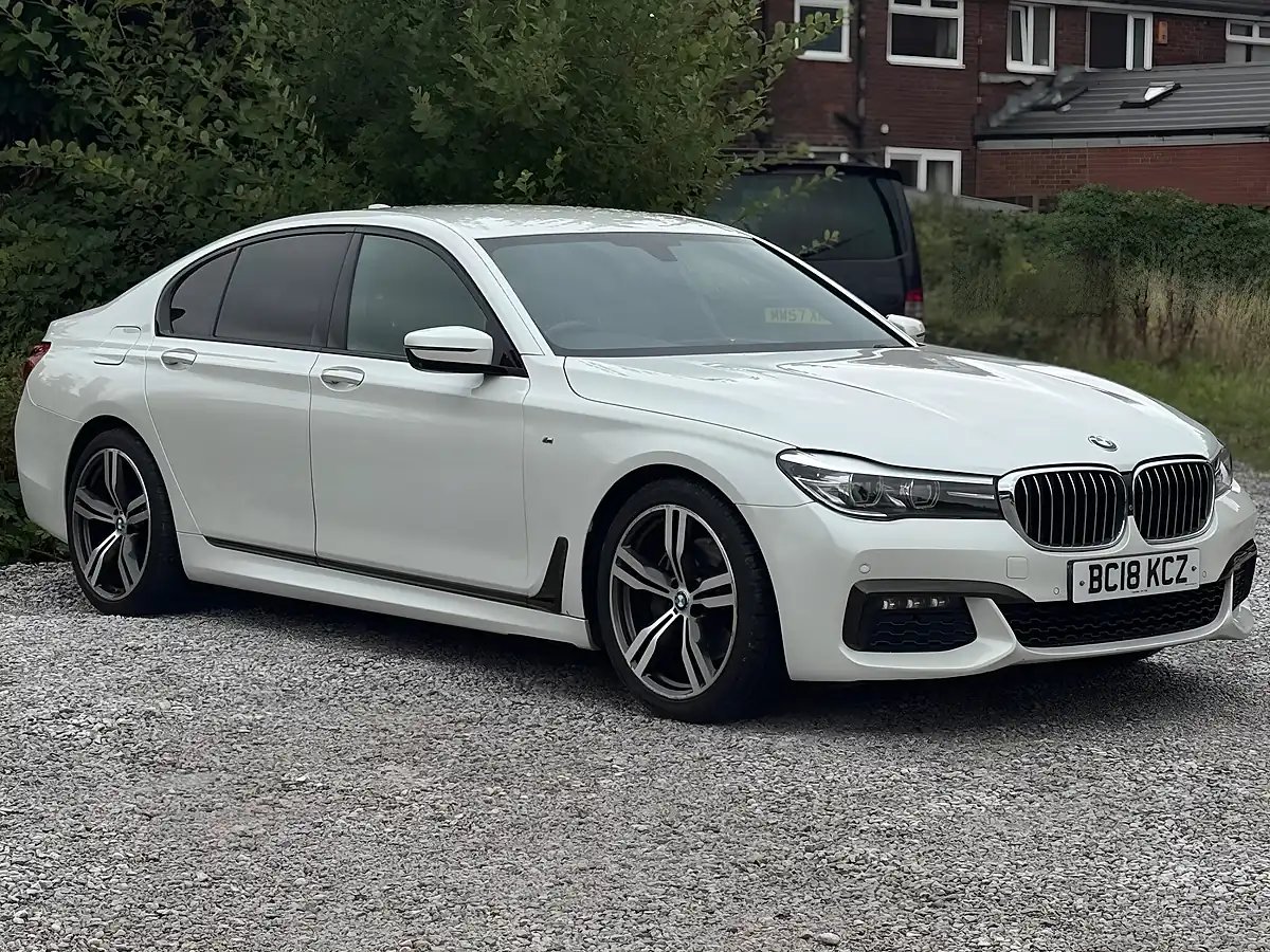 Used 2018 BMW 7 Series M Sport White - Interior and Exterior details 3