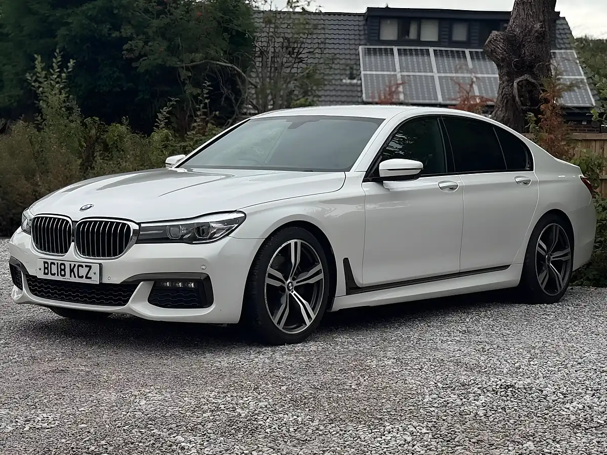 Used 2018 BMW 7 Series M Sport White - Interior and Exterior details 5