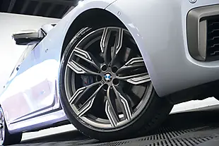 Used 2018 BMW 7 Series M760L Glacier Silver - Interior and Exterior details 16
