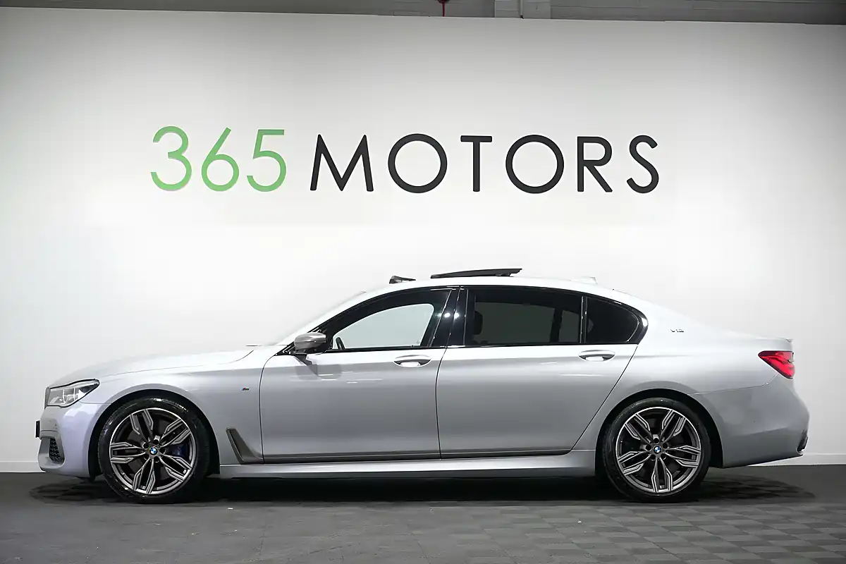 Used 2018 BMW 7 Series M760L Glacier Silver - Interior and Exterior details 8