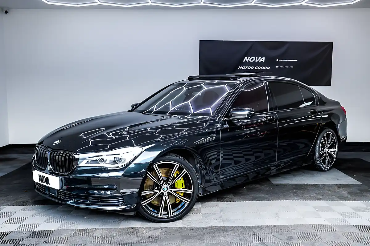 Used 2018 BMW 7 Series M760Li Black - Interior and Exterior details 2