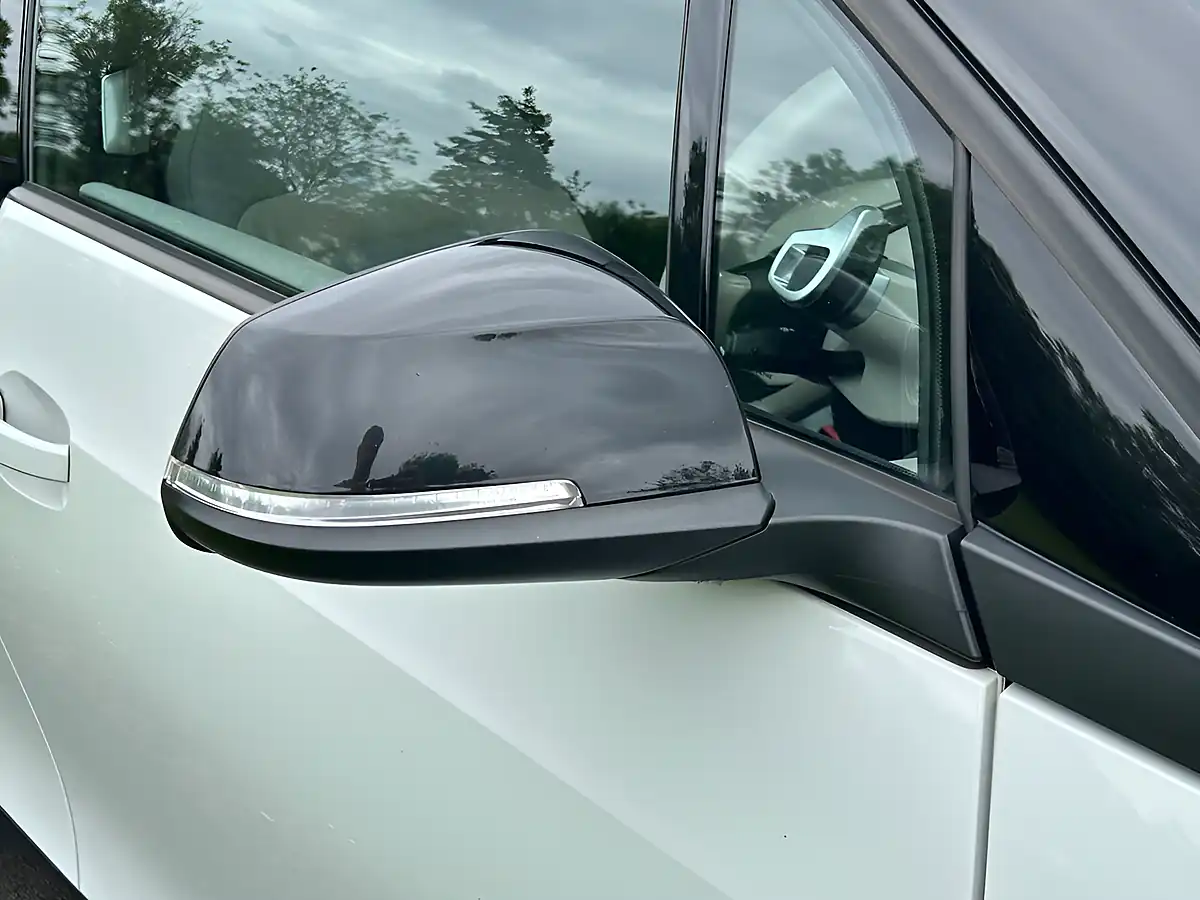 Used 2018 BMW I3 S White - Interior and Exterior details 17