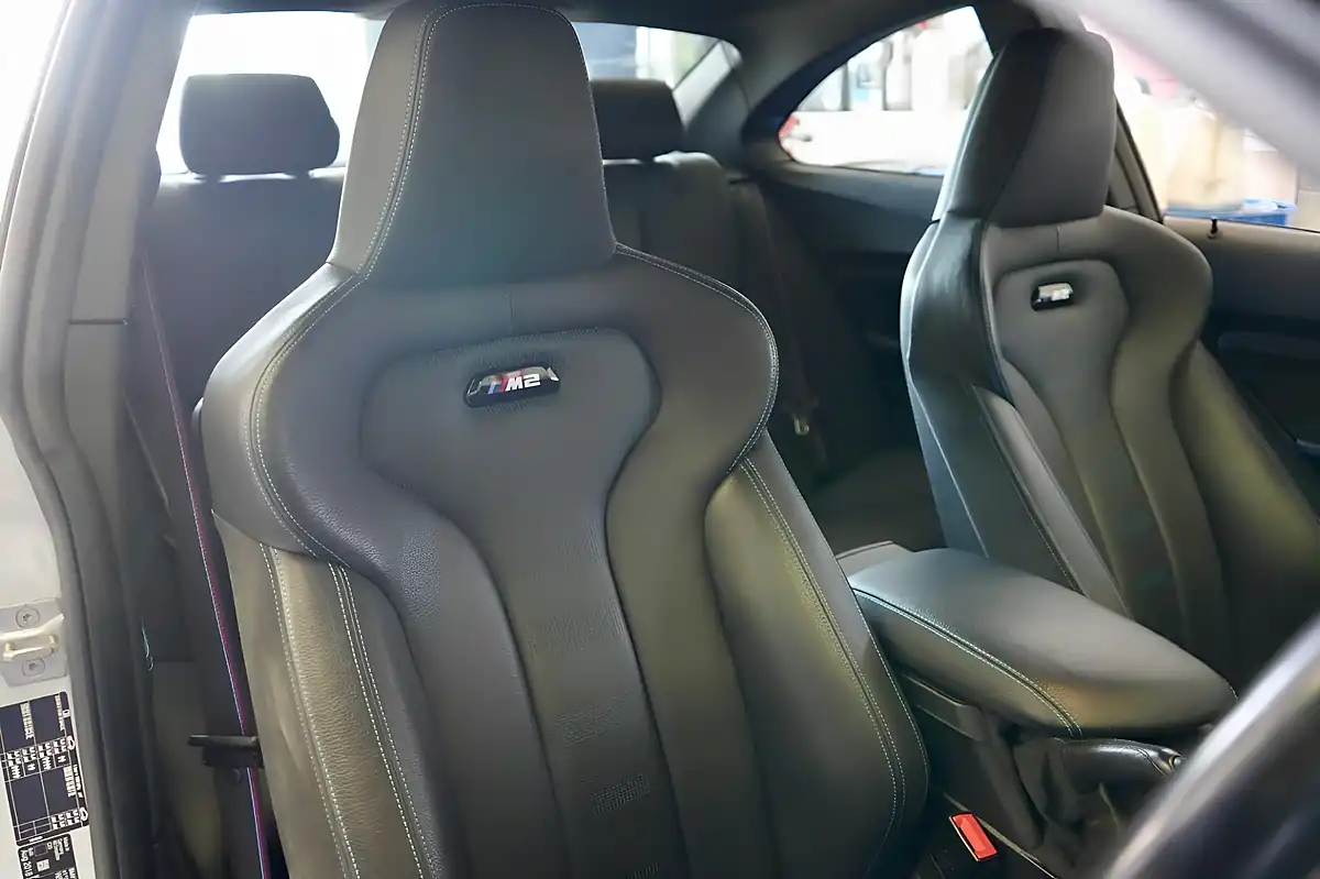 Used 2018 BMW M2 Competition Silver - Interior and Exterior details 12