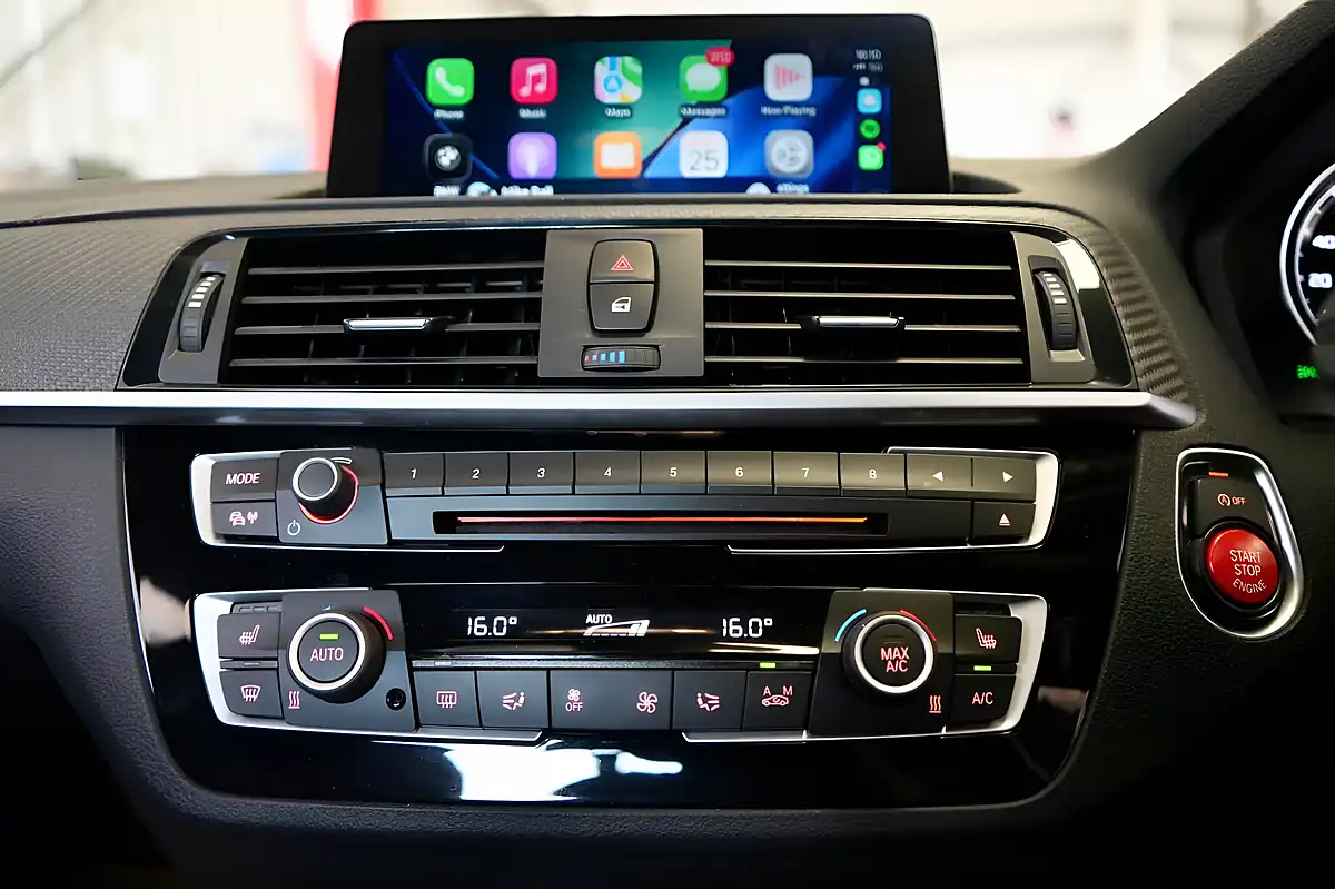 Used 2018 BMW M2 Competition Silver - Interior and Exterior details 14
