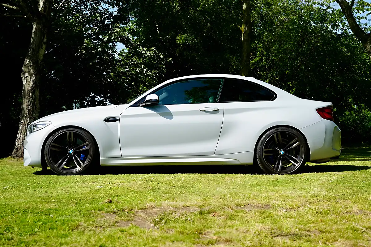 Used 2018 BMW M2 Competition Silver - Interior and Exterior details 5