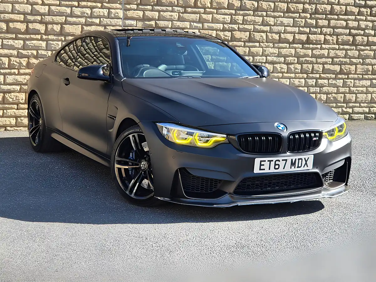 Used 2018 BMW M4 Competition Black - Front View