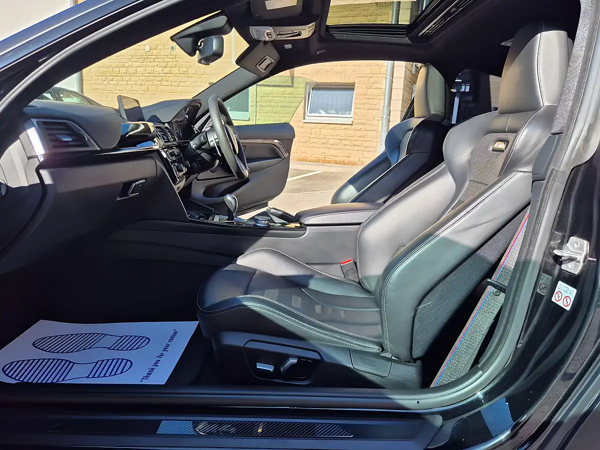 Used 2018 BMW M4 Competition Black - Interior and Exterior details 14