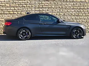 Used 2018 BMW M4 Competition Black - Interior and Exterior details 16