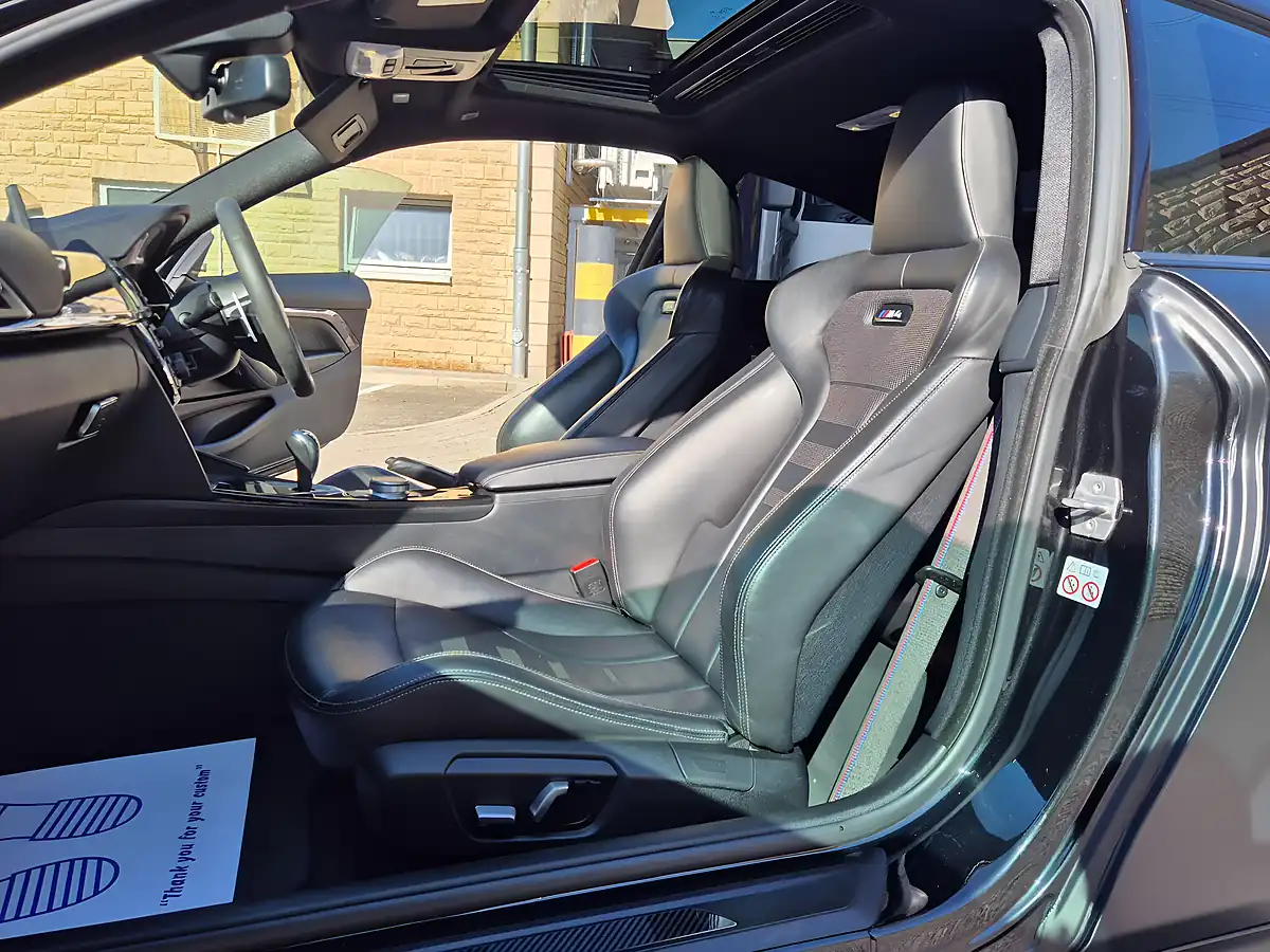 Used 2018 BMW M4 Competition Black - Interior and Exterior details 18