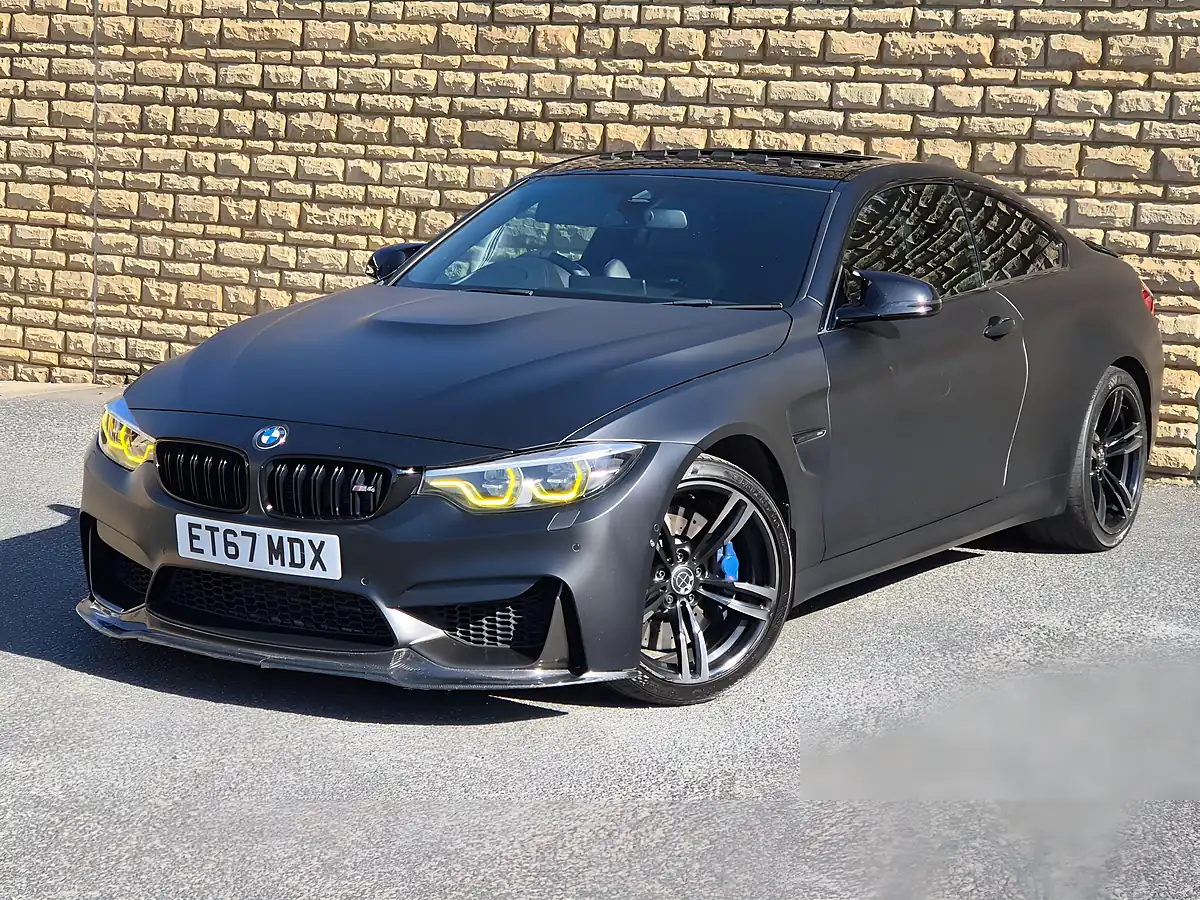 Used 2018 BMW M4 Competition Black - Interior and Exterior details 3