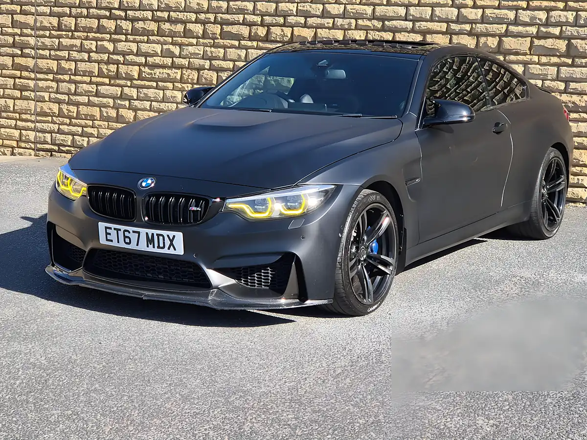 Used 2018 BMW M4 Competition Black - Interior and Exterior details 4
