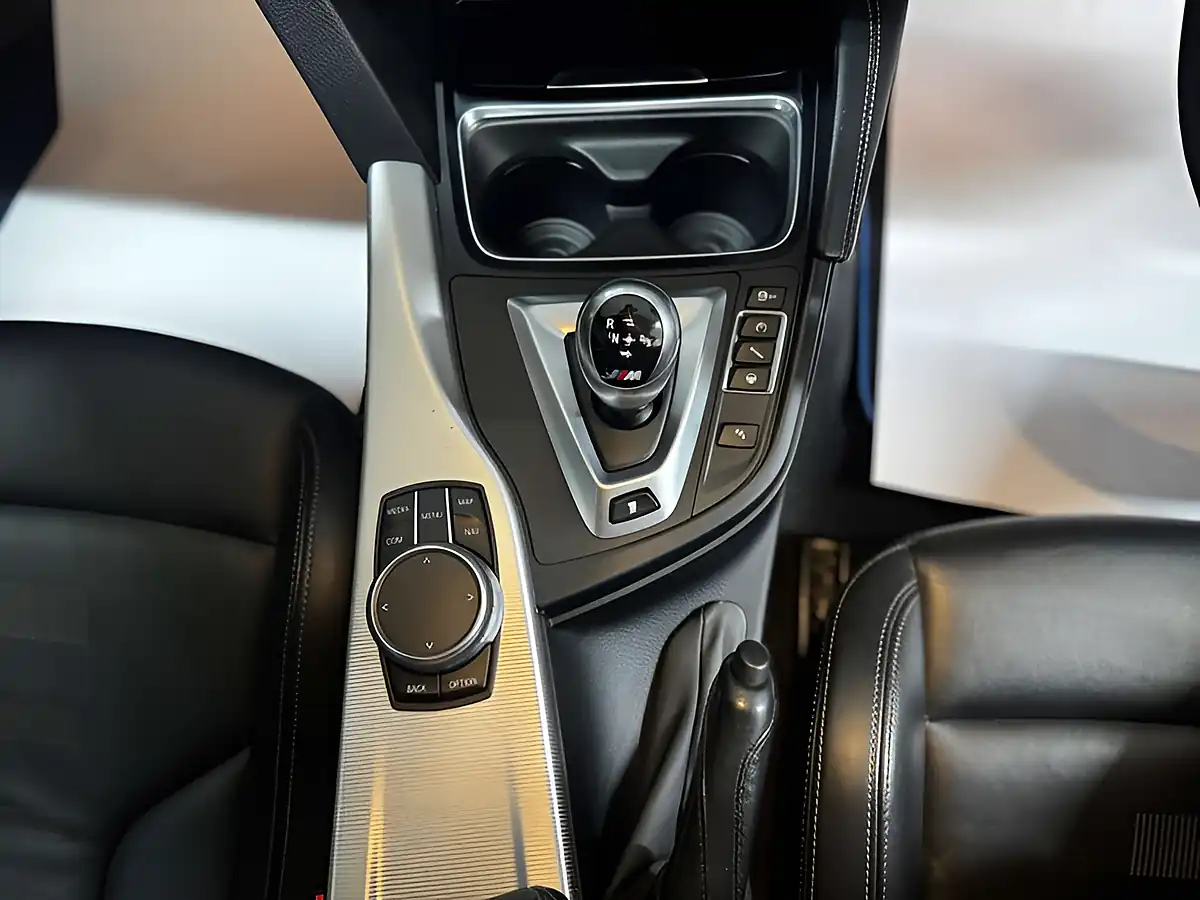 Used 2018 BMW M4 Competition Edition Package Mineral White - Interior and Exterior details 15