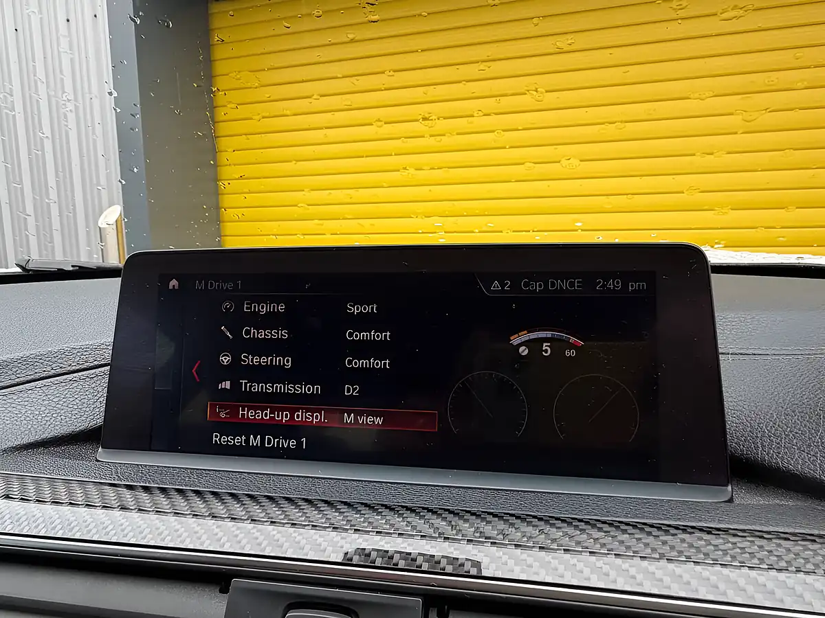 Used 2018 BMW M4 Competition White - Interior and Exterior details 13