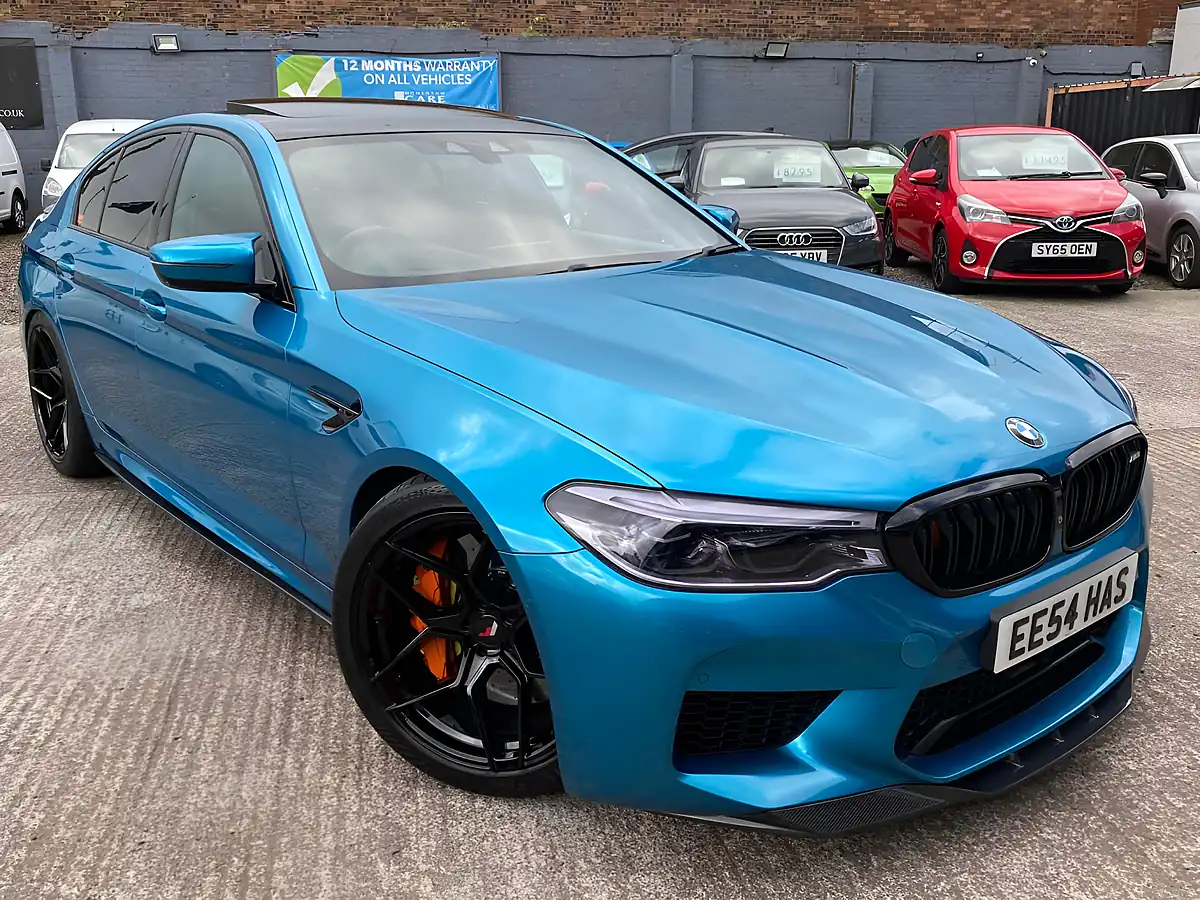 Used 2018 BMW M5 Blue - Interior and Exterior details 10