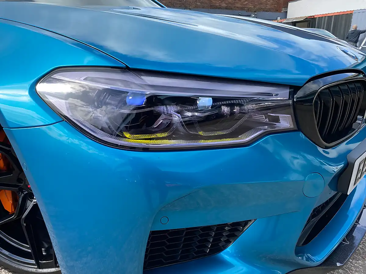 Used 2018 BMW M5 Blue - Interior and Exterior details 4