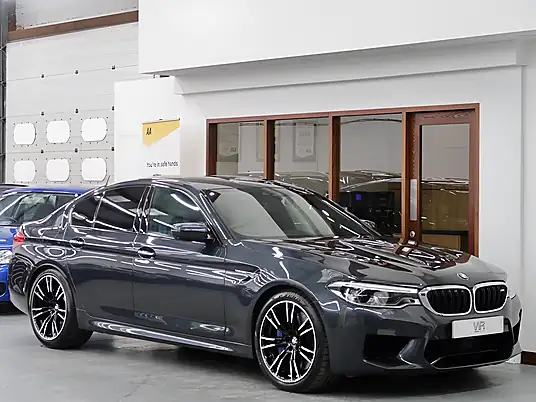 2018 BMW M5 4.4 V8