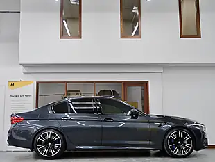 Used 2018 BMW M5 Grey - Interior and Exterior details 10