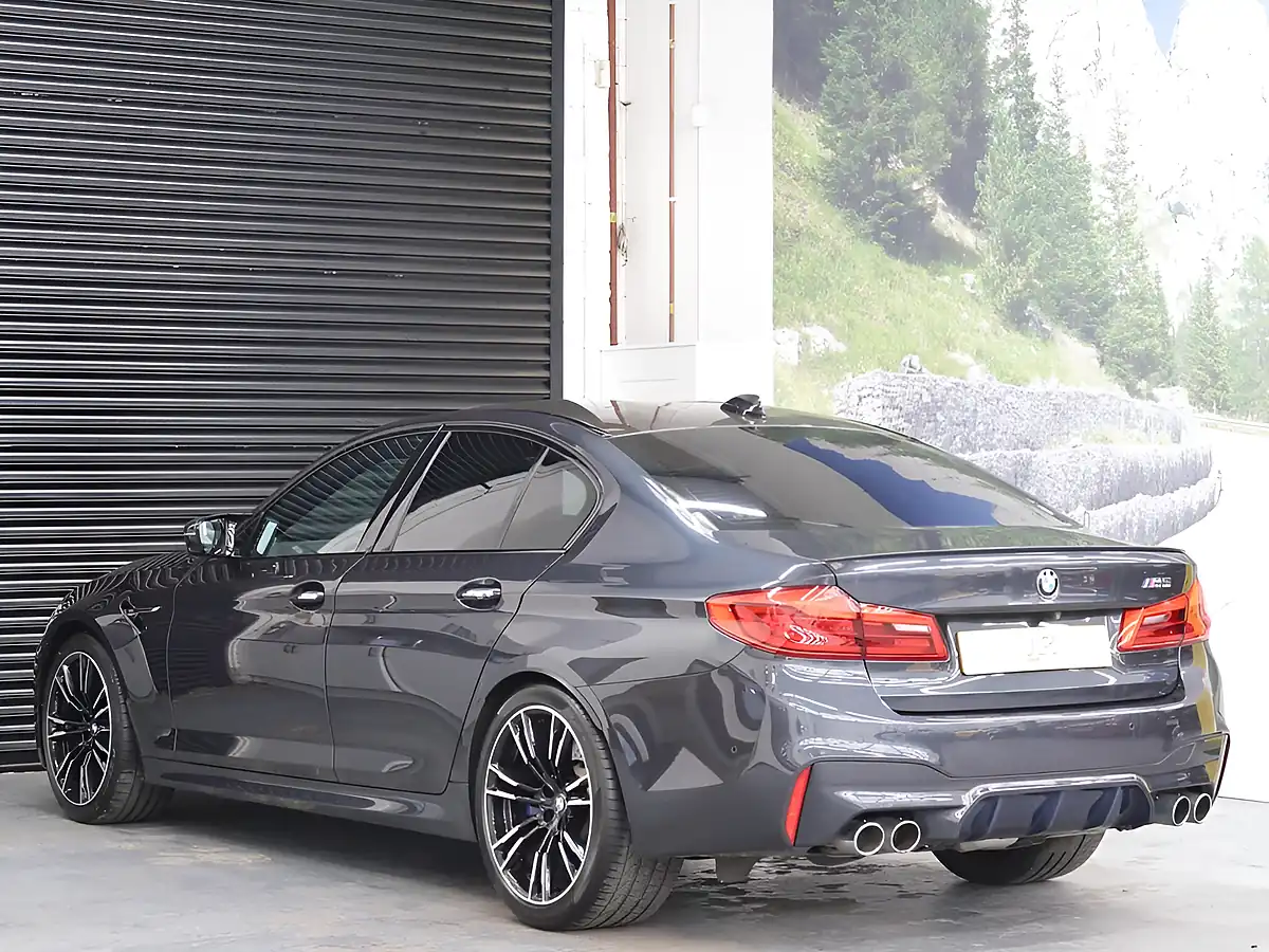 Used 2018 BMW M5 Grey - Interior and Exterior details 11
