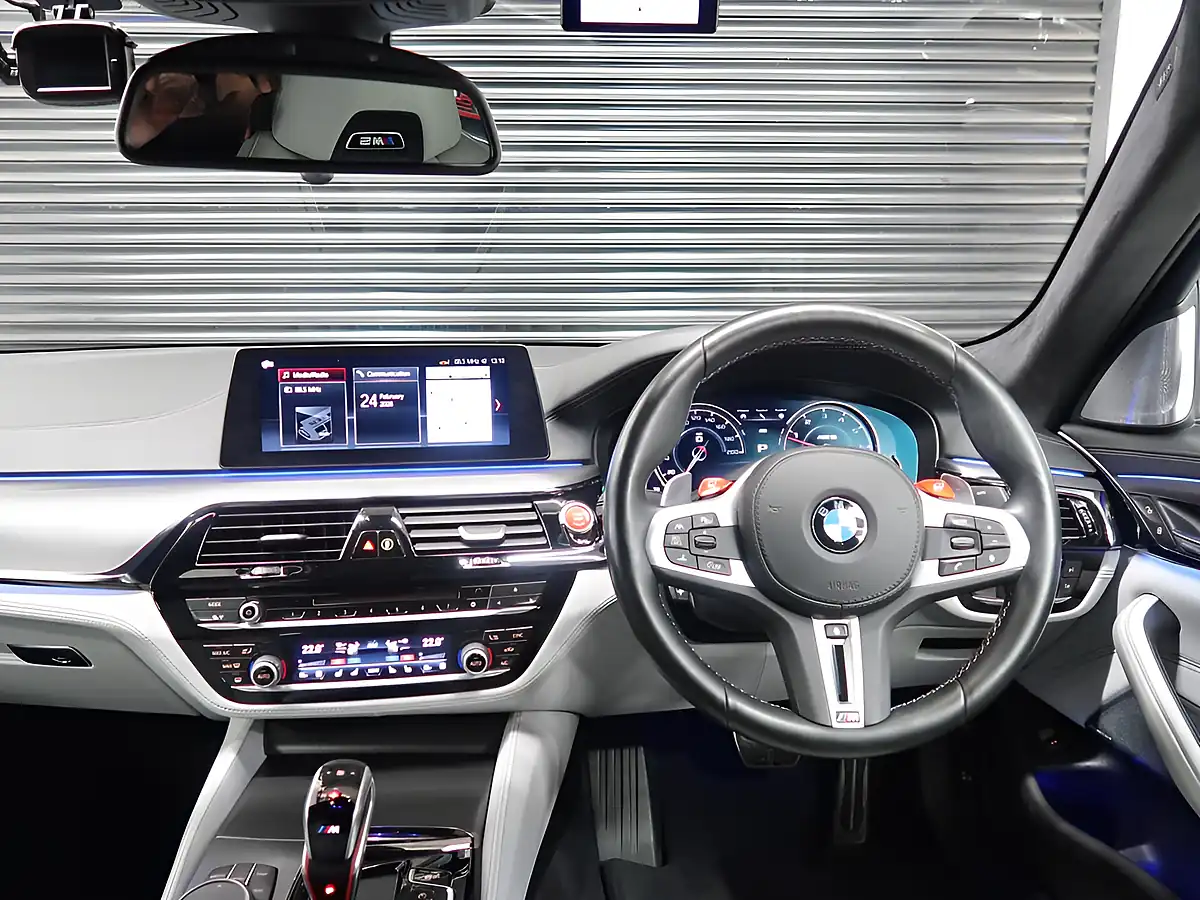 Used 2018 BMW M5 Grey - Interior and Exterior details 14