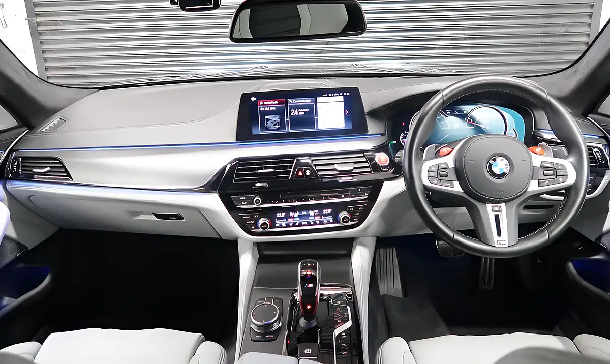 Used 2018 BMW M5 Grey - Interior and Exterior details 15