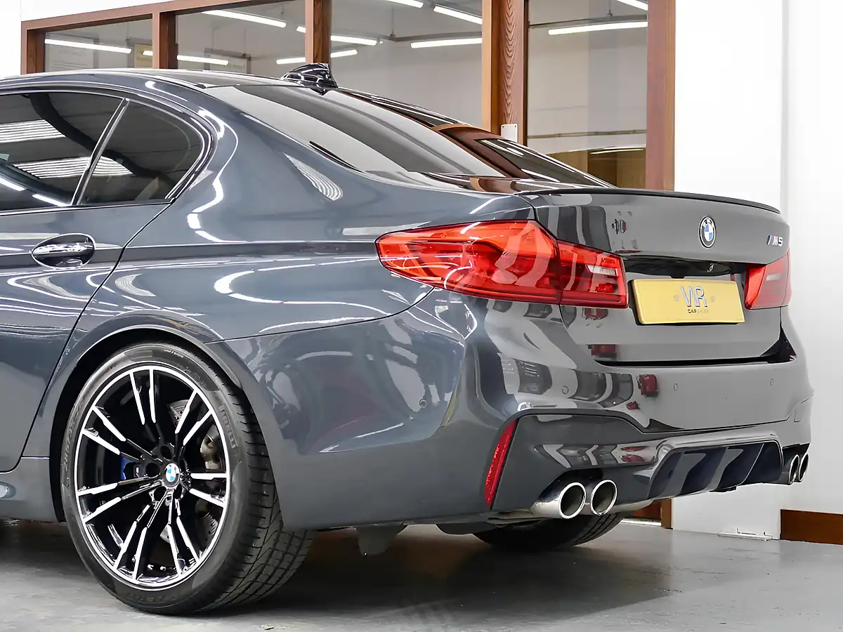 Used 2018 BMW M5 Grey - Interior and Exterior details 4