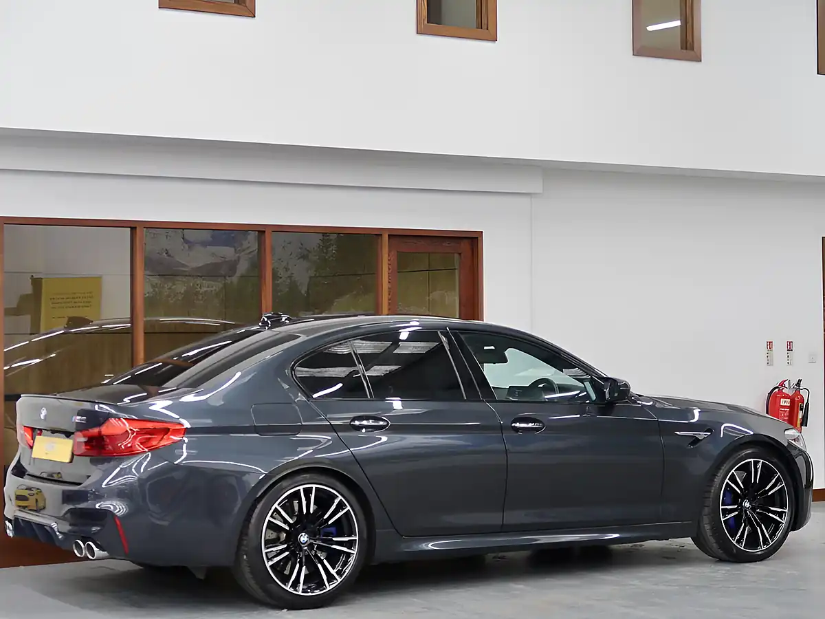 Used 2018 BMW M5 Grey - Interior and Exterior details 9