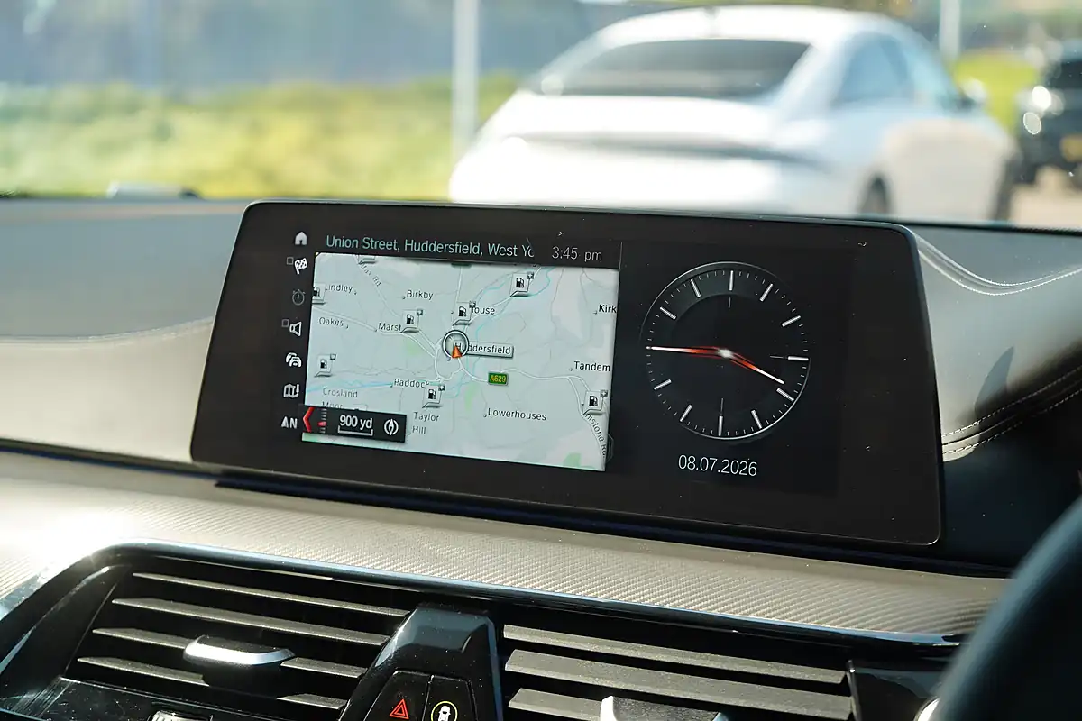 Used 2018 BMW M5 Marina Bay Blue - Interior and Exterior details 15