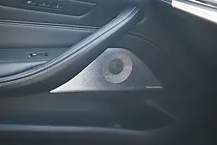 Used 2018 BMW M5 Marina Bay Blue - Interior and Exterior details 16