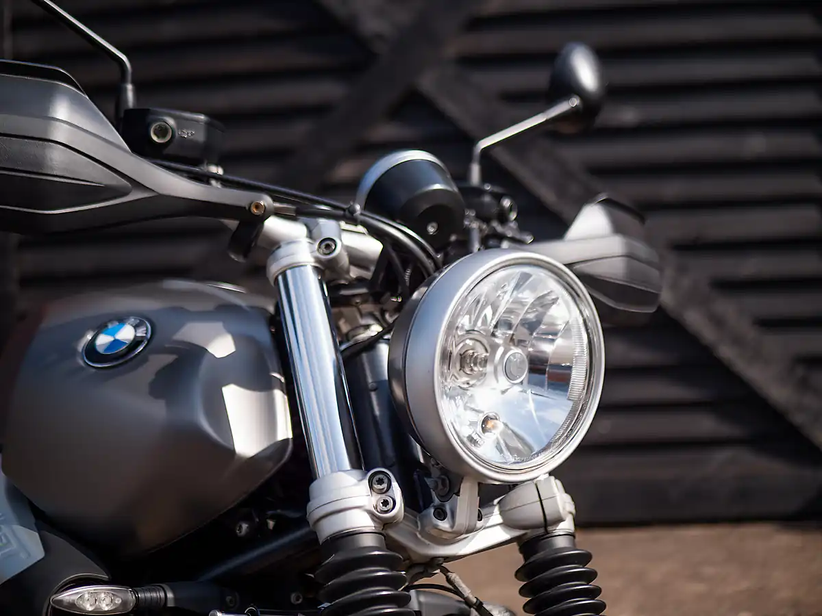 Used 2018 BMW Motorrad R Ninet Scrambler Monolith Metallic Matt - Interior and Exterior details 5