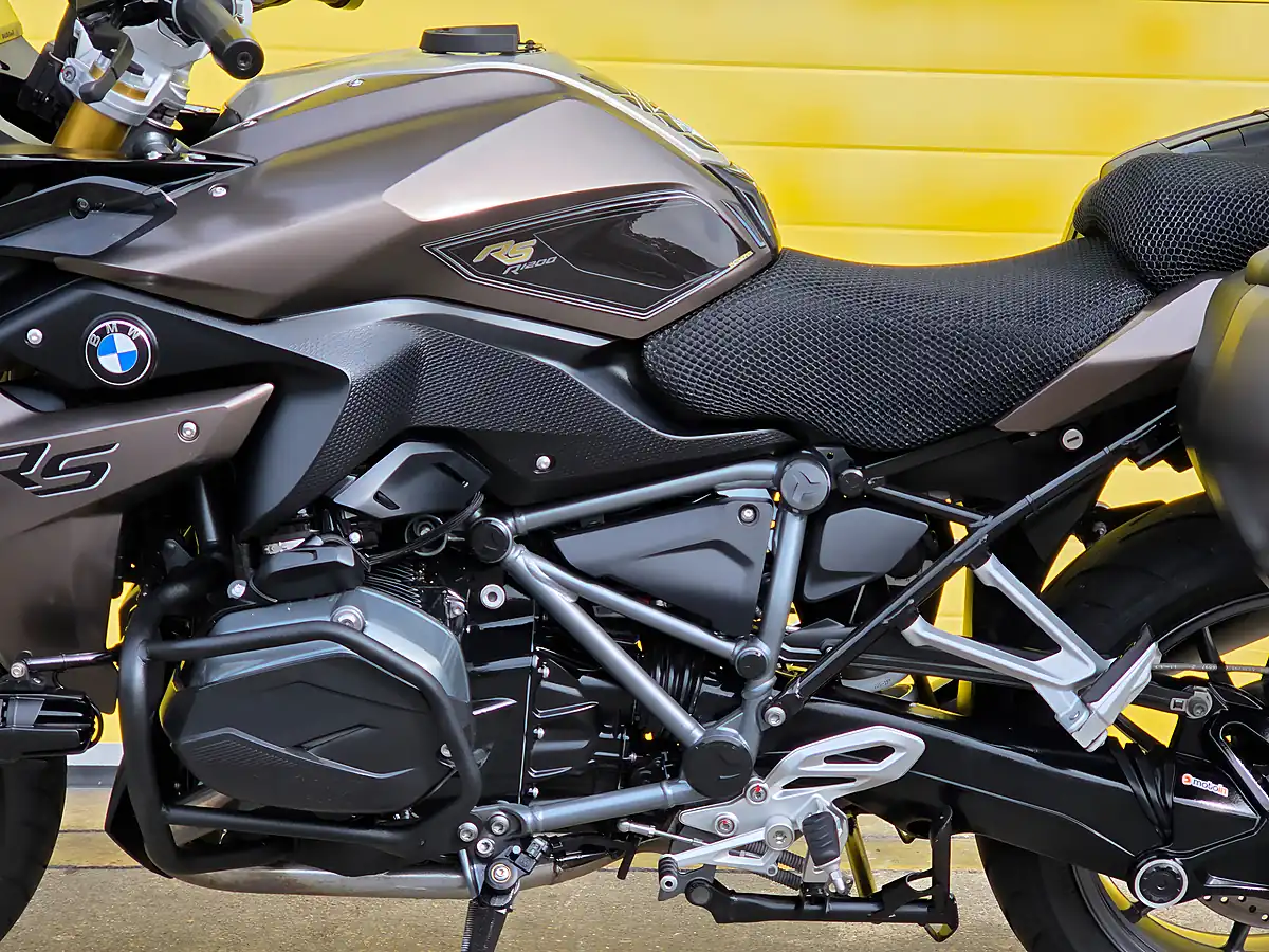 Used 2018 BMW R 1200 RS Sport Se Bronze - Interior and Exterior details 16