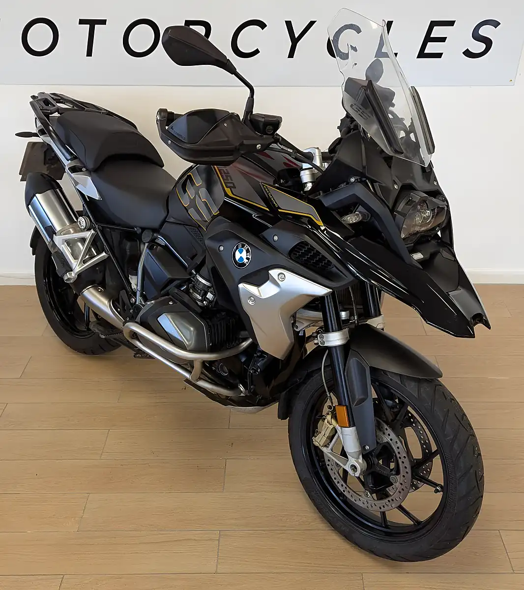 Used 2018 BMW R 1250 Gs Exclusive Te Black - Interior and Exterior details 2