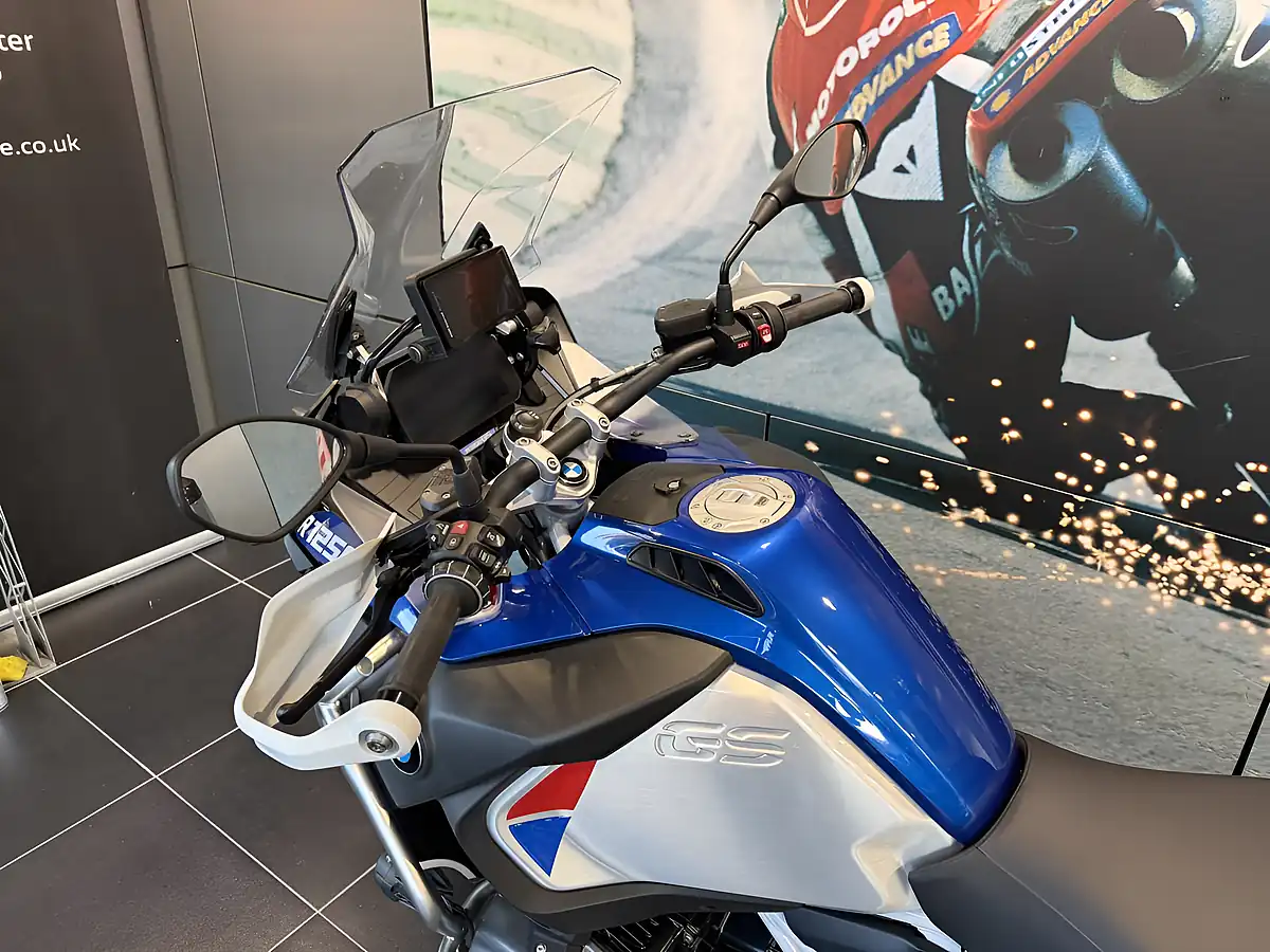 Used 2018 BMW R1250gs Adv Te Blue and White - Interior and Exterior details 16