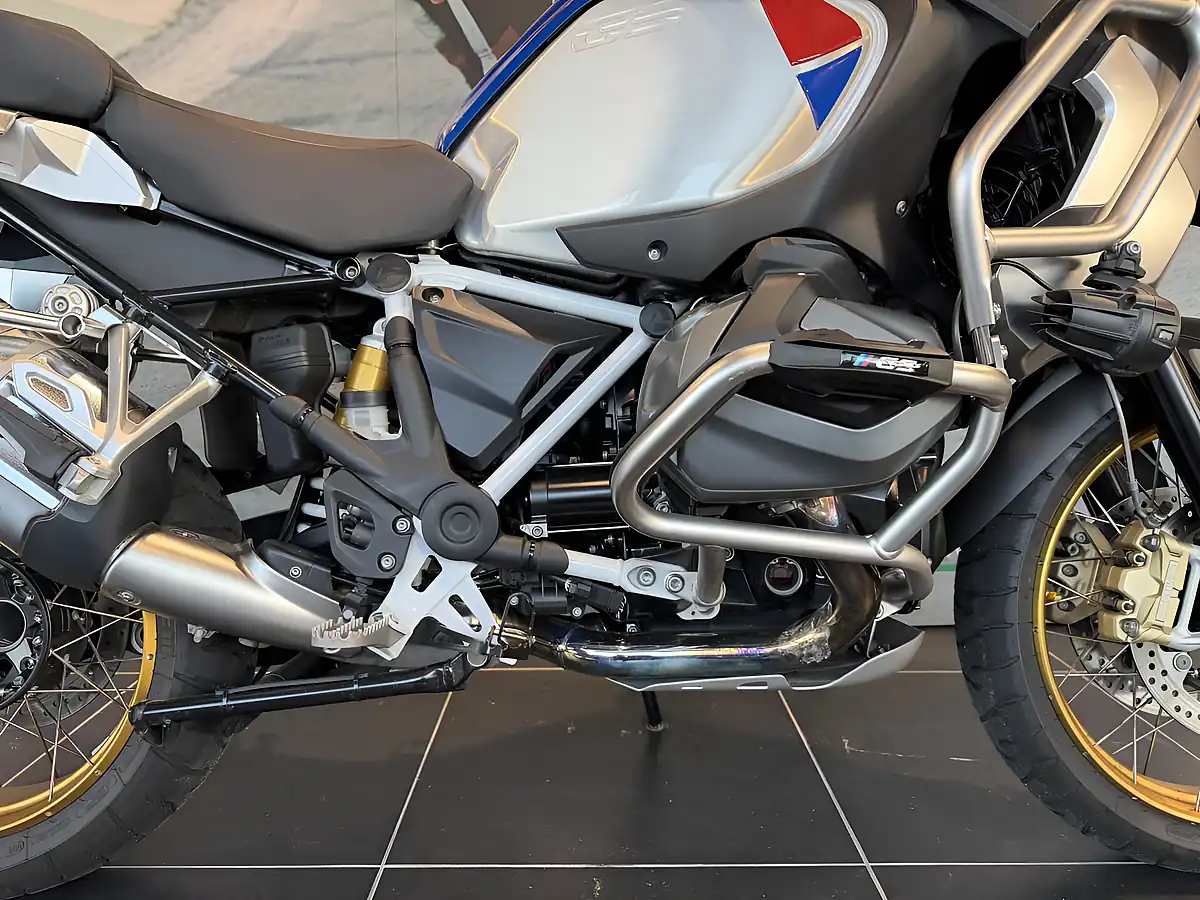 Used 2018 BMW R1250gs Adv Te Blue and White - Interior and Exterior details 3