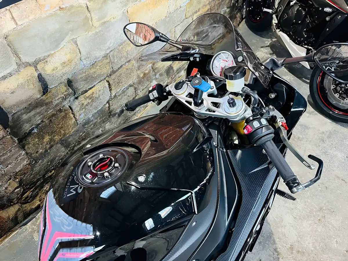 Used 2018 BMW S 1000 Rr Sport Black - Interior and Exterior details 7