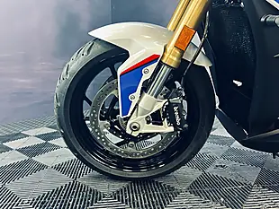 Used 2018 BMW S 1000 XR Sport Se - Interior and Exterior details 16