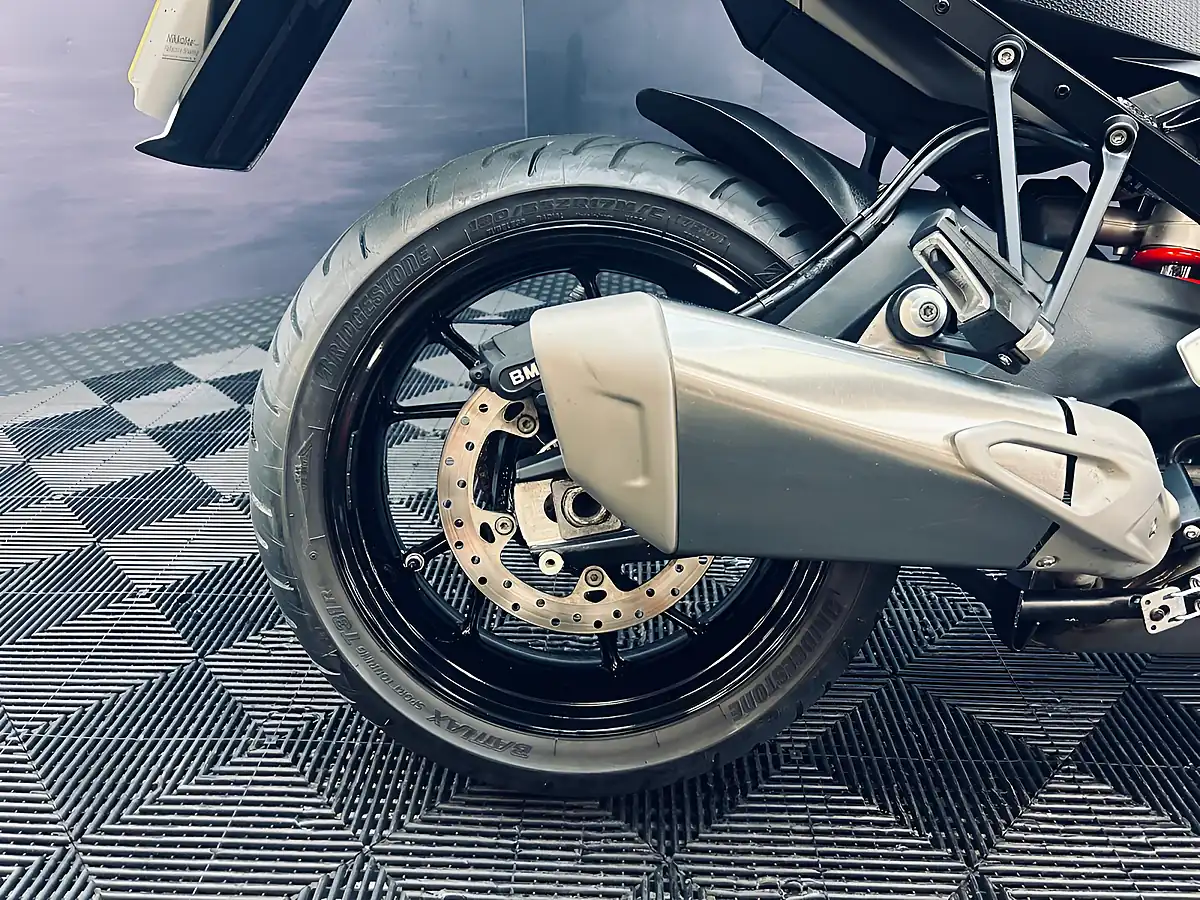 Used 2018 BMW S 1000 XR Sport Se - Interior and Exterior details 17