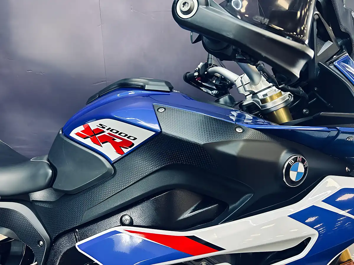 Used 2018 BMW S 1000 XR Sport Se - Interior and Exterior details 9