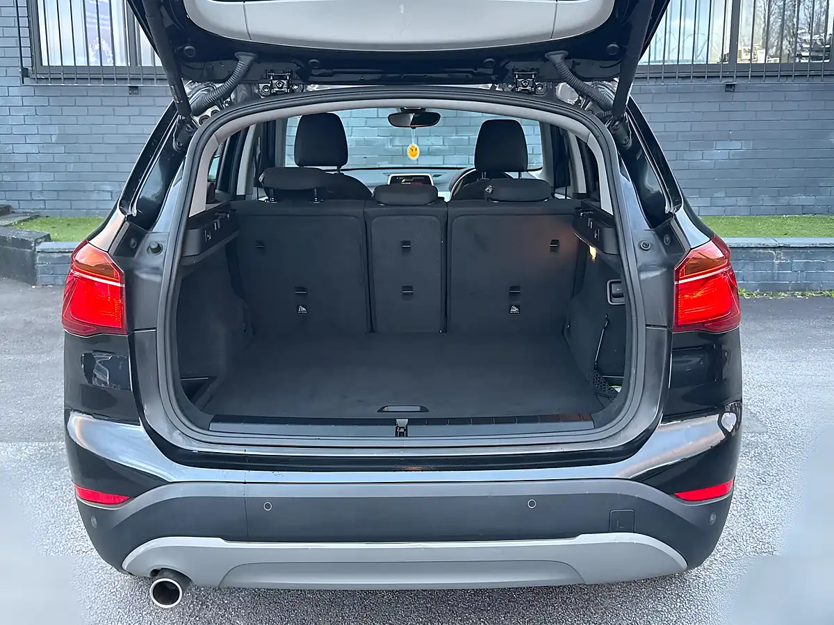 Used 2018 BMW X1 Se Black - Interior and Exterior details 13