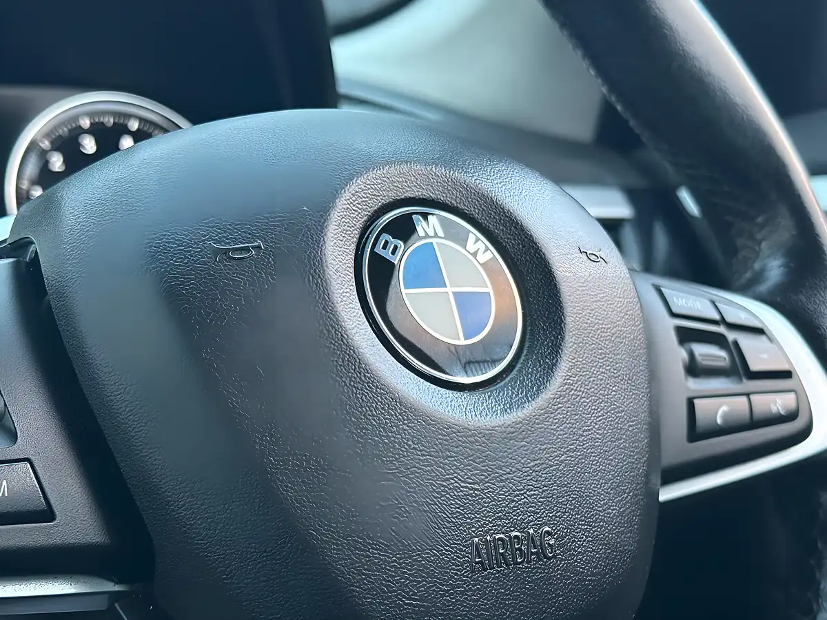 Used 2018 BMW X1 Se Black - Interior and Exterior details 20