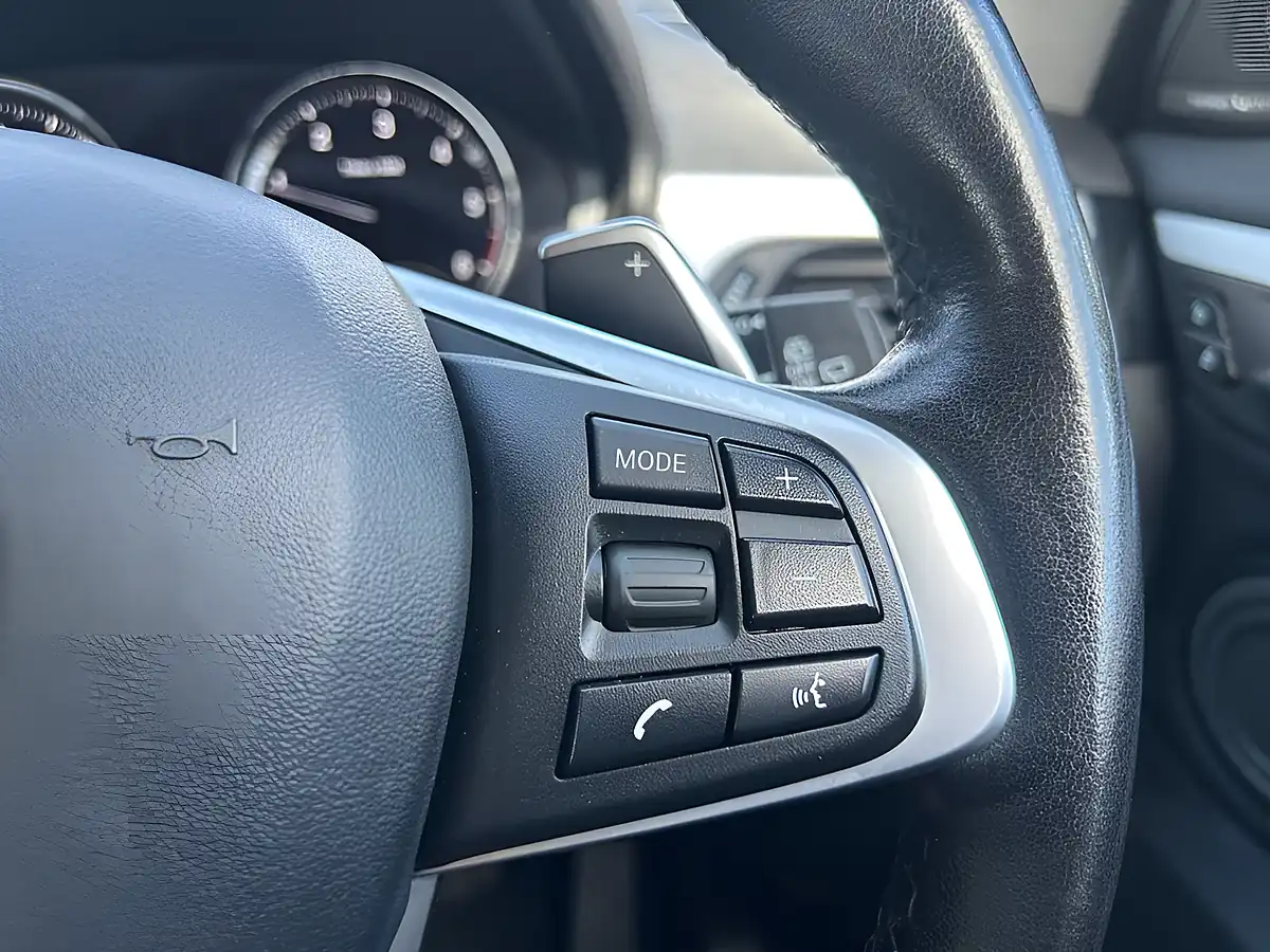 Used 2018 BMW X1 Se Orange - Interior and Exterior details 18
