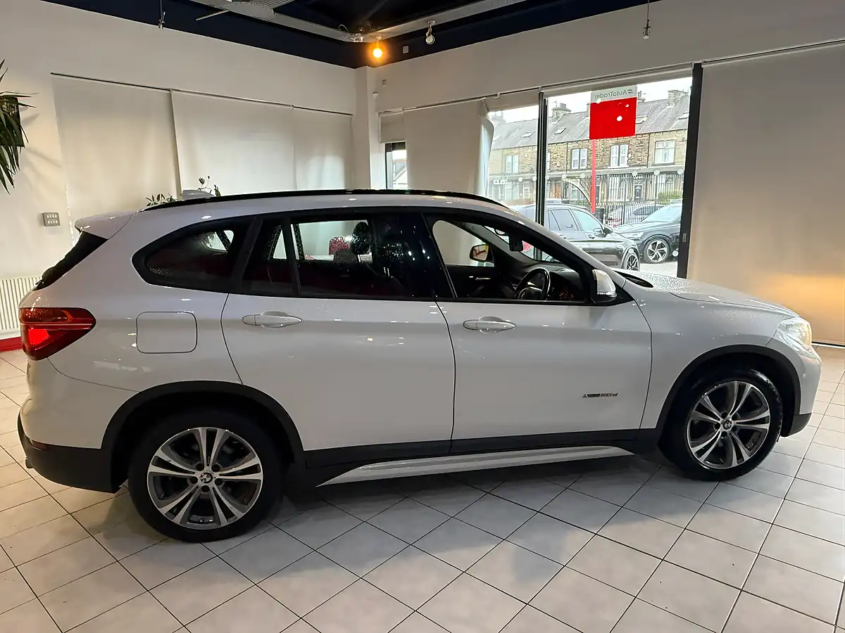Used 2018 BMW X1 Sport White - Interior and Exterior details 12