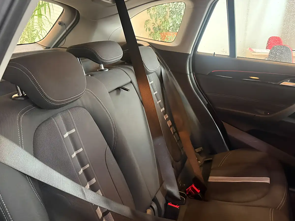 Used 2018 BMW X1 Sport White - Interior and Exterior details 13