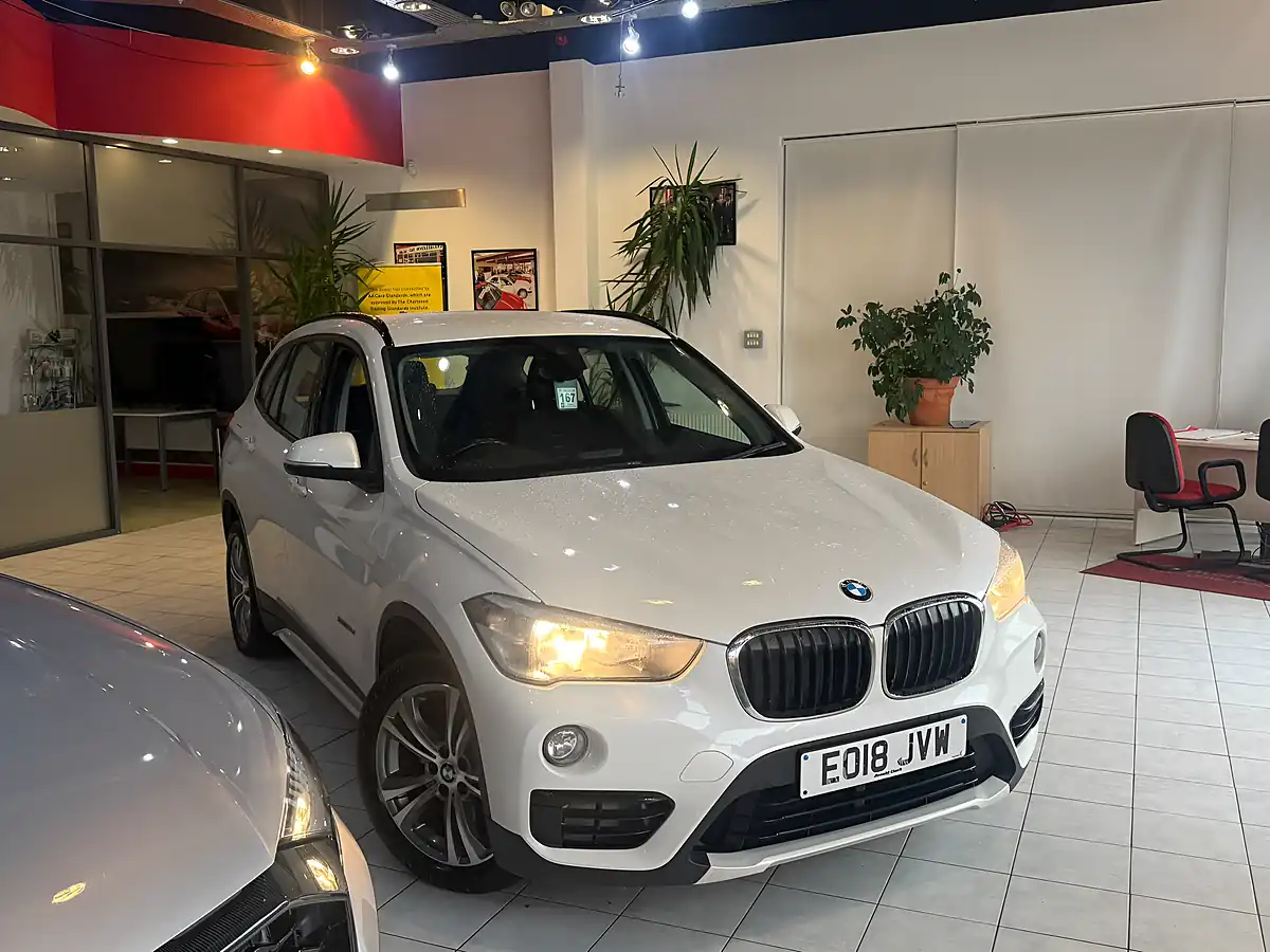 Used 2018 BMW X1 Sport White - Interior and Exterior details 5