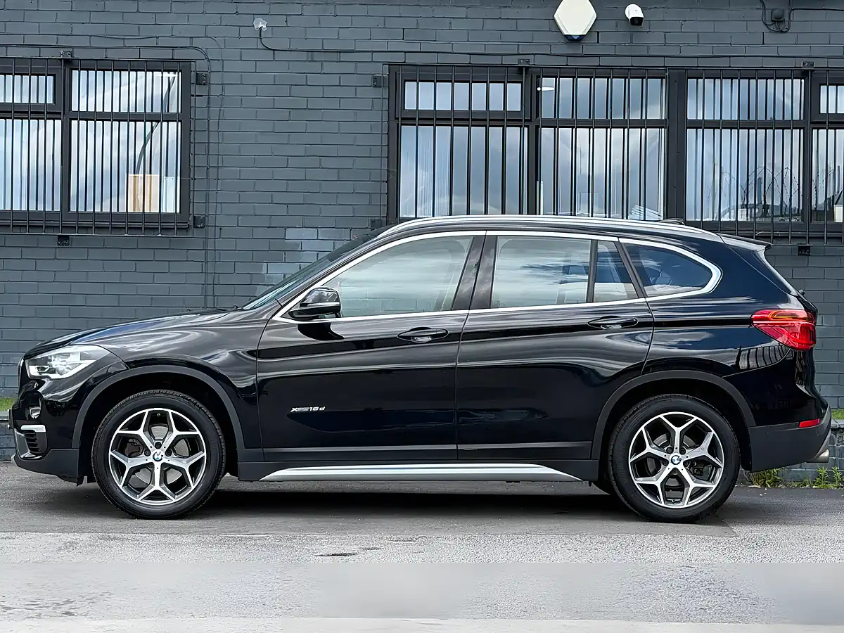 Used 2018 BMW X1 Xline Black - Interior and Exterior details 10