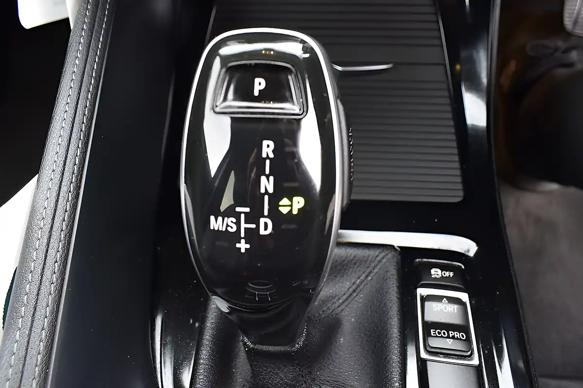 Used 2018 BMW X1 Xline Mineral White - Interior and Exterior details 13
